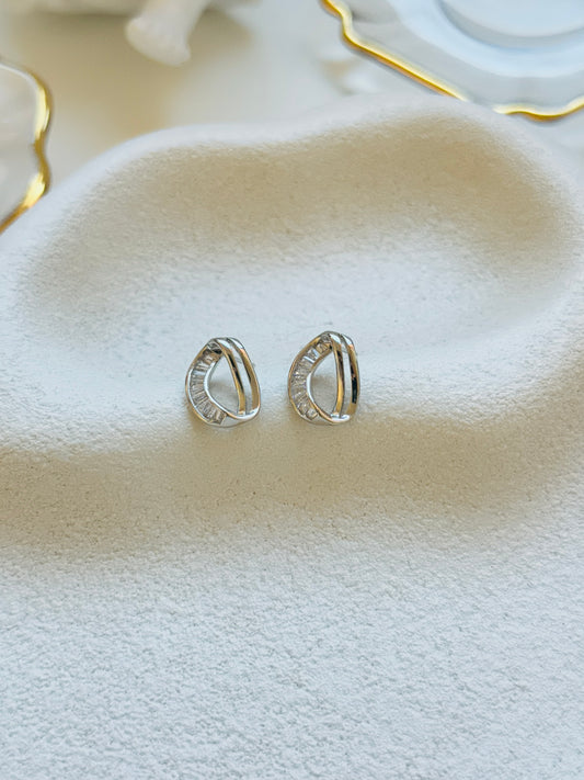 Baguette Diamond Earring